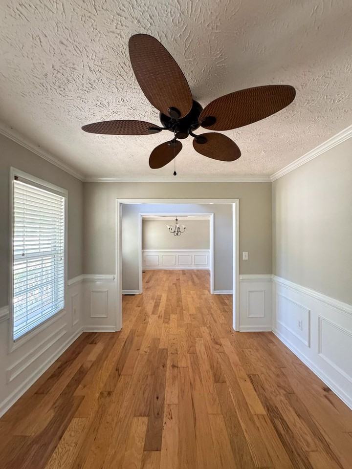 39 Lakeland Prt - Photo 4 of 32