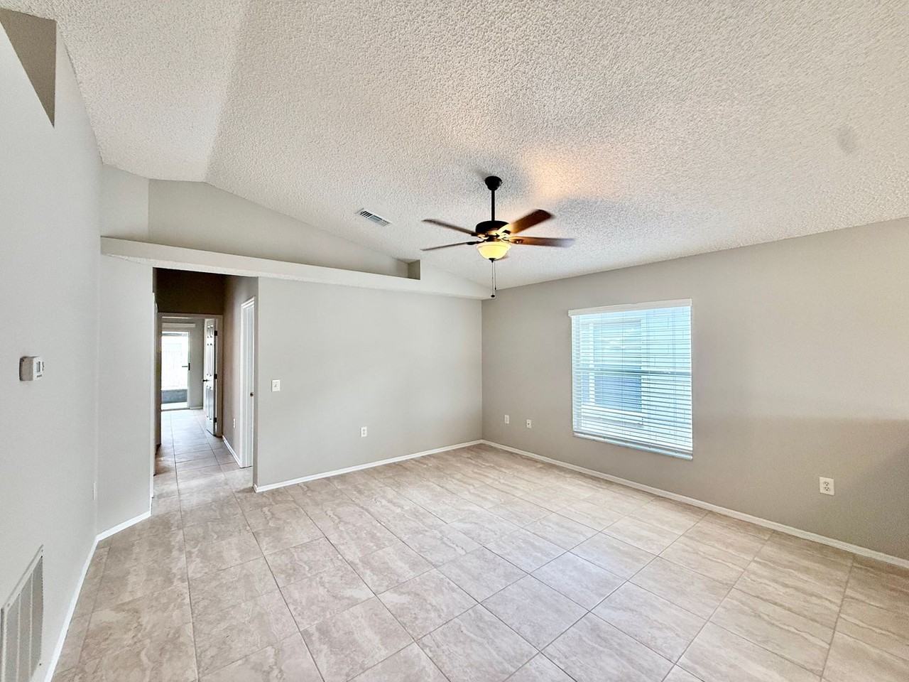 1114 Isadore Dr - Photo 2 of 27