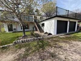 featured image of 820 Montana Ave