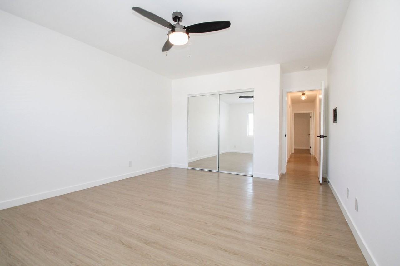 4378 W. 138th St. - Photo 4 of 33