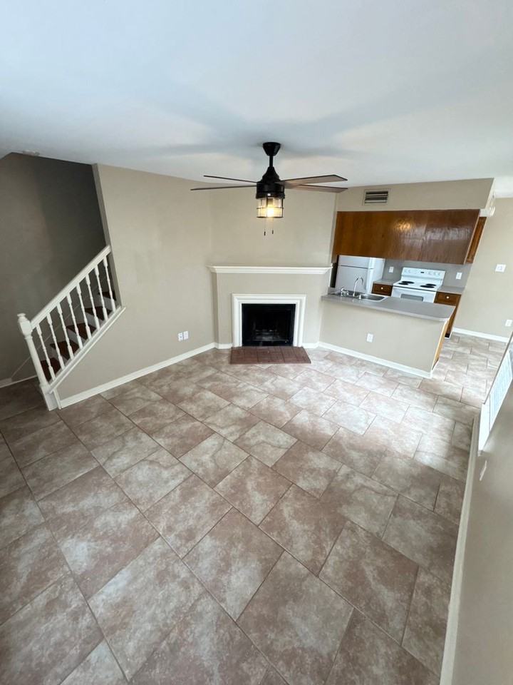 262 Settlers Park Dr - Photo 2 of 7