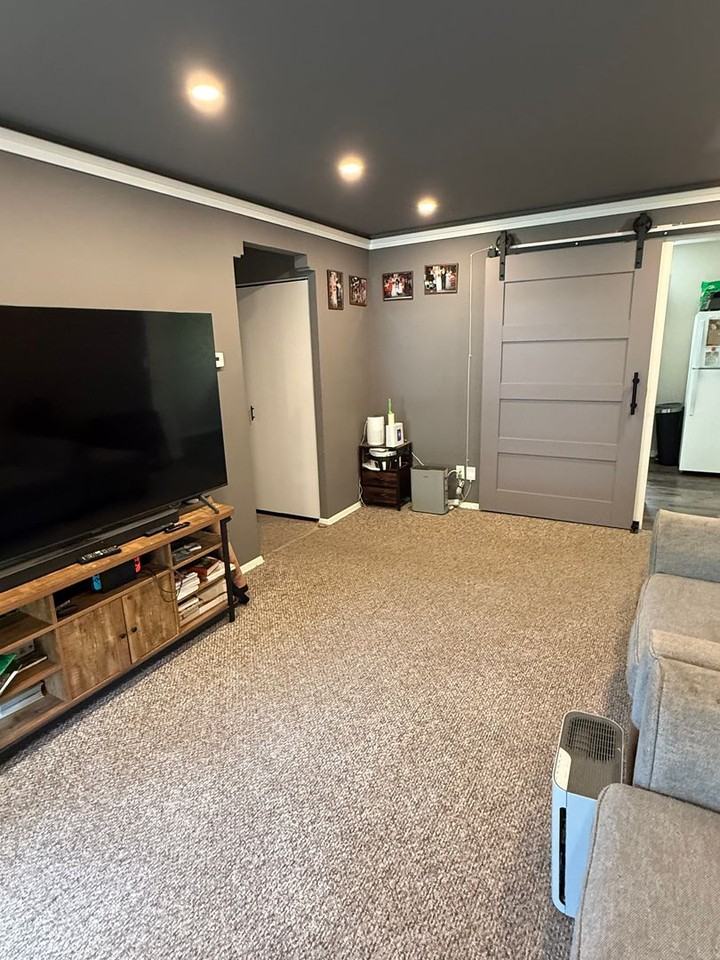 1537 Hartford Rd - Photo 2 of 18