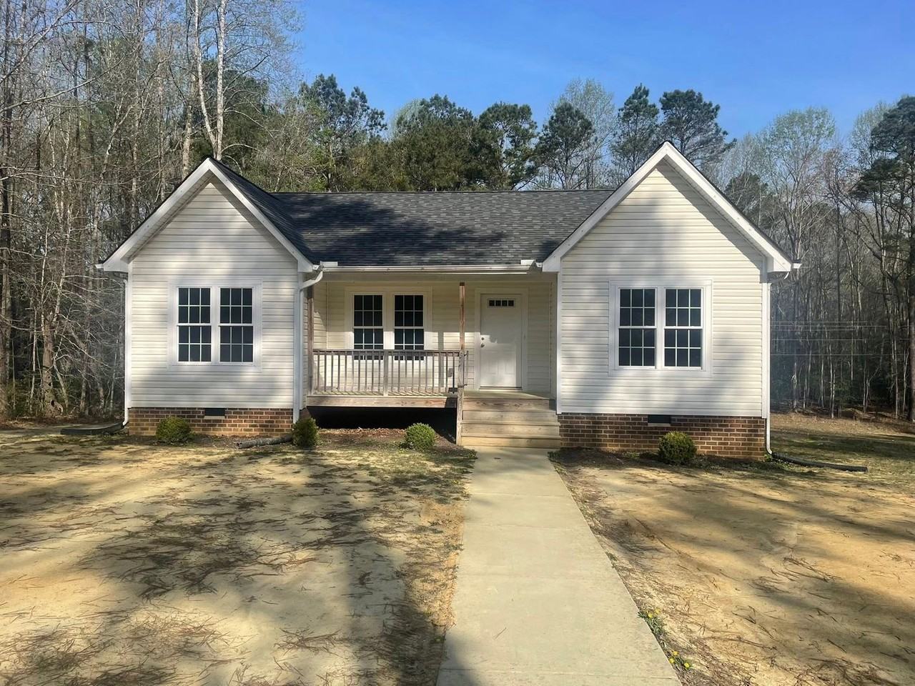 9050 Northwood Dr - Photo 3 of 7
