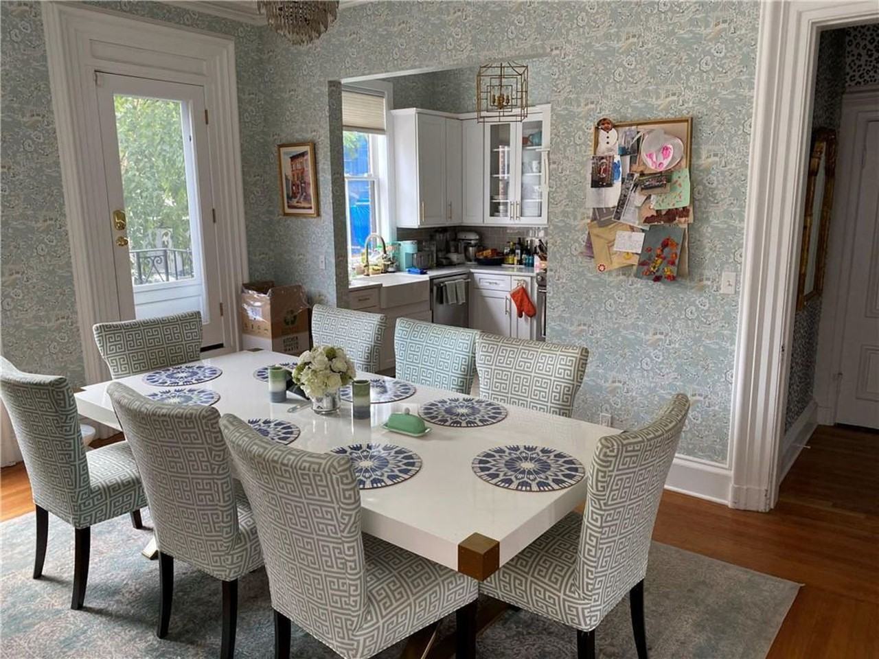 40 Trumbull St - Photo 7 of 39