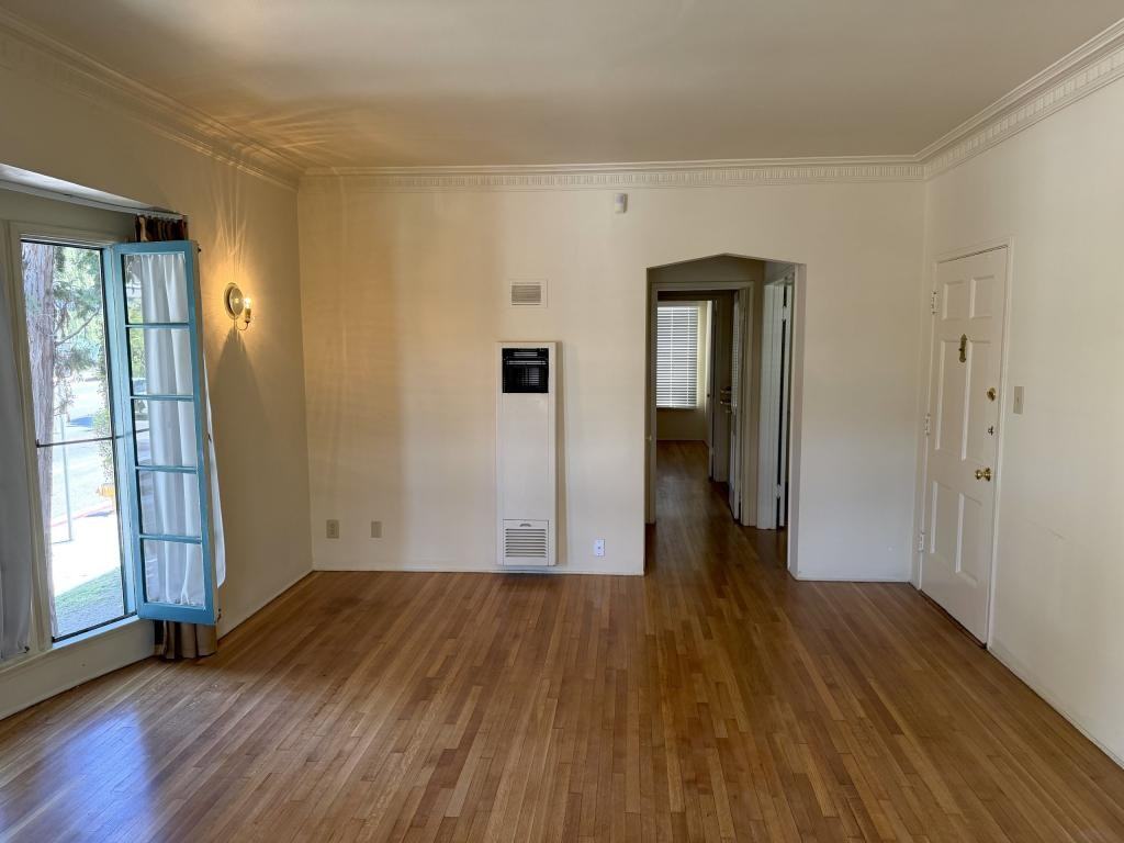 5400 Franklin Ave - Photo 2 of 30