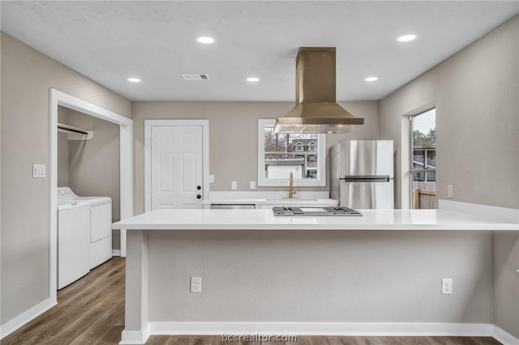 1103 Phoenix St - Photo 5 of 16