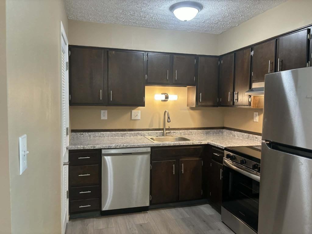 301 Halia Crst - Photo 4 of 9