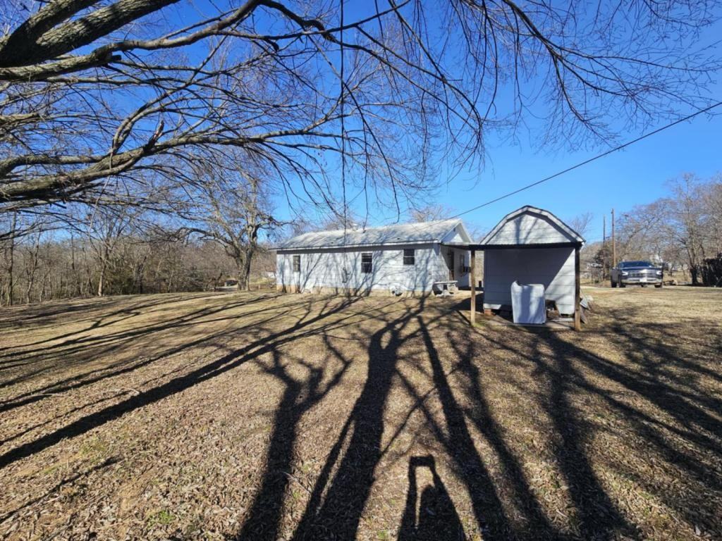 517 E Vinita Ave - Photo 4 of 22