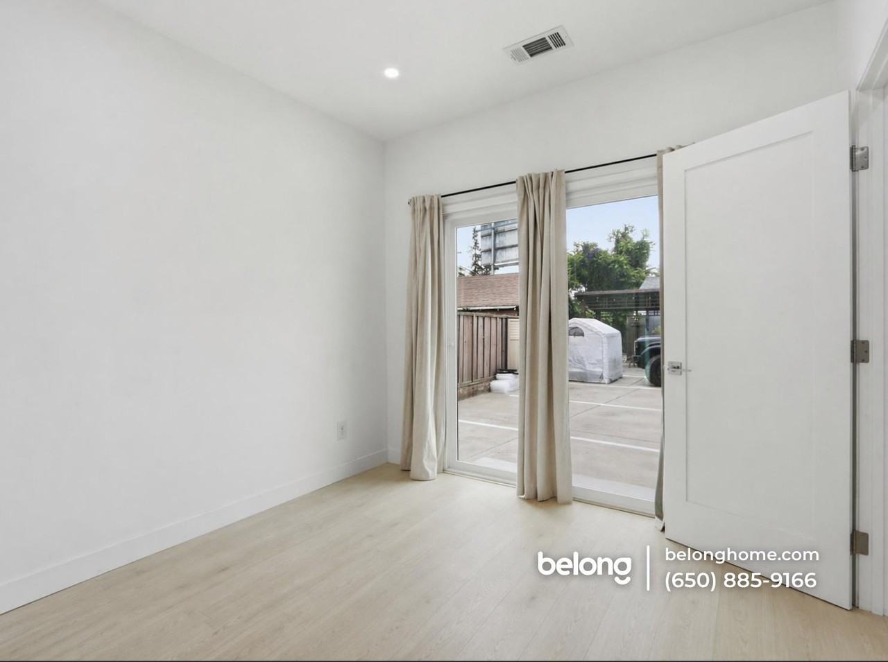 1395 Vine St - Photo 2 of 21