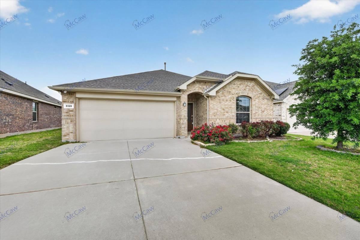 6128 Fall Creek Ln - Photo 2 of 10