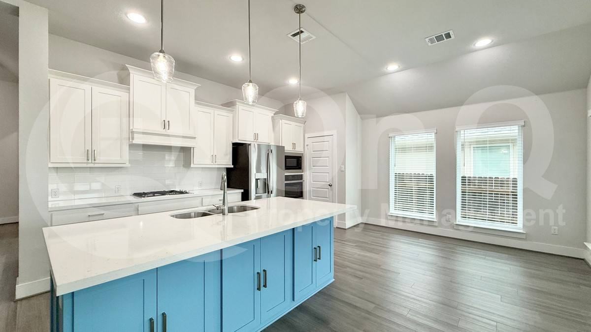 205 Crimson Rose Ct - Photo 7 of 10