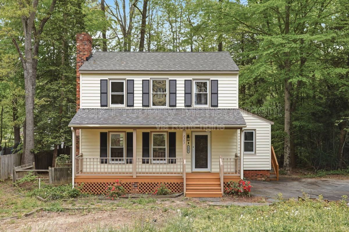2307 Providence Creek Rd - Photo 3 of 10