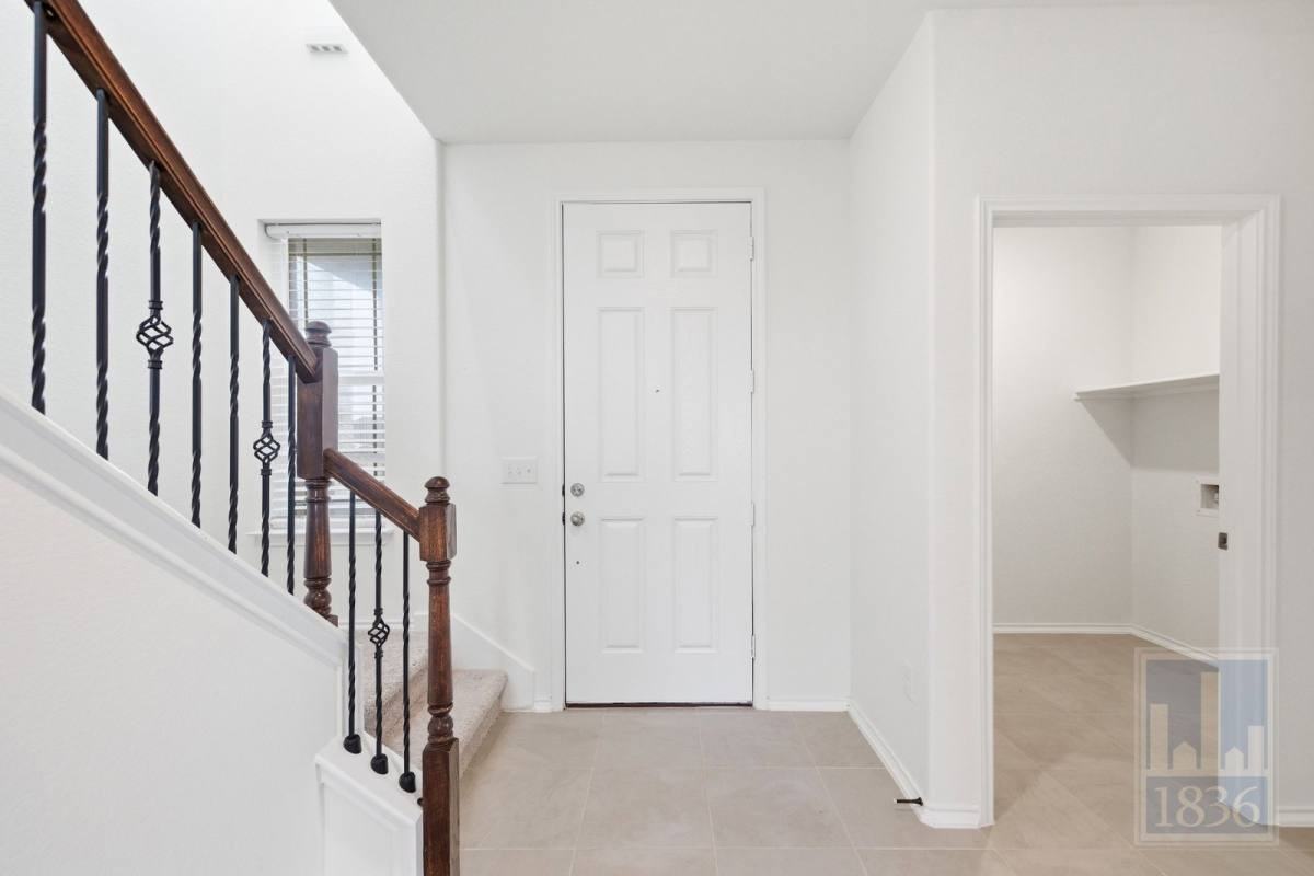 7812 Song Sparrow Dr - Photo 2 of 10