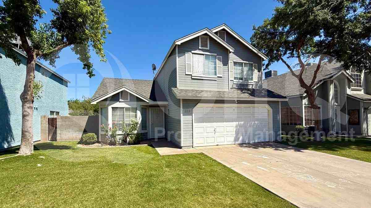 223 S Rush Cir E - Photo 2 of 10