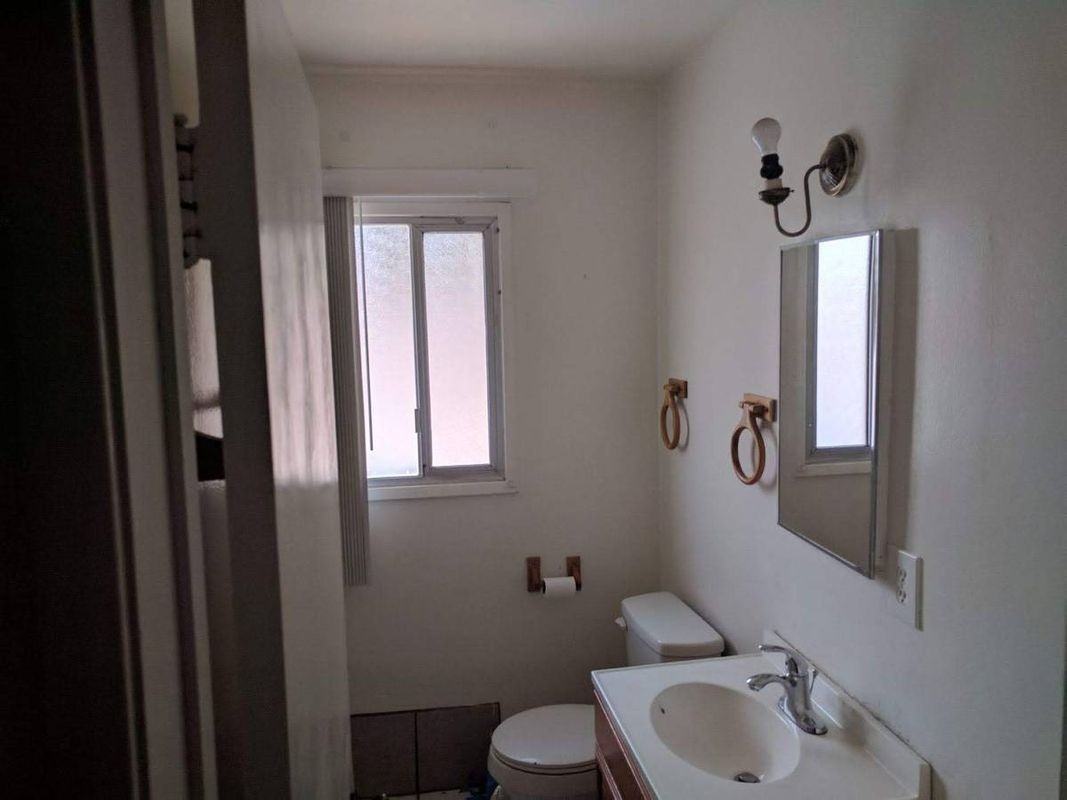 82298 Sierra Ave - Photo 3 of 5