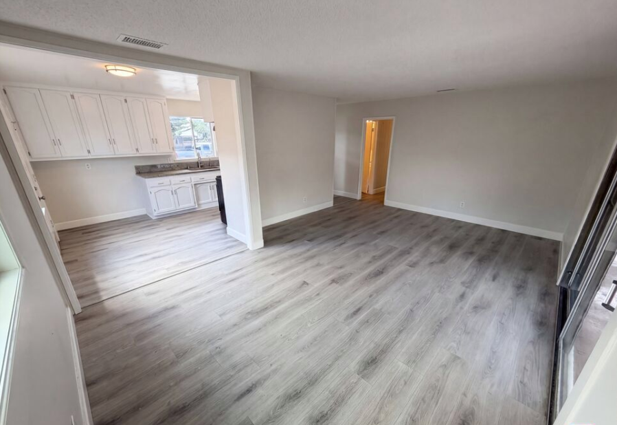 14809 Dancer St - Photo 6 of 28