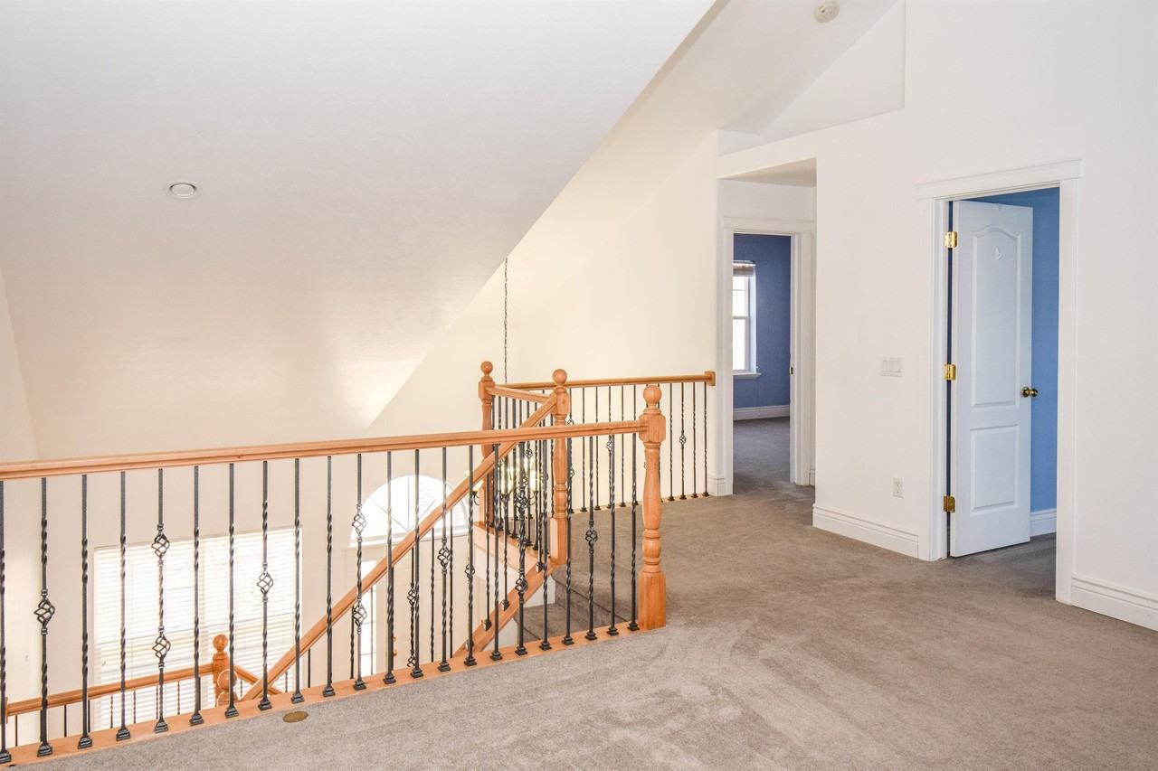 1020 Northwest #1 - Photo 7 of 14