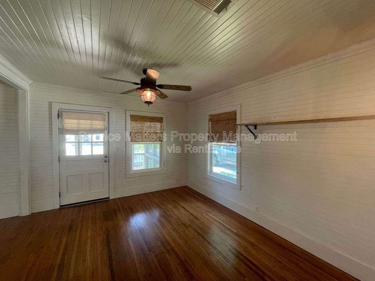 2318 N 17th Ave - Photo 7 of 34