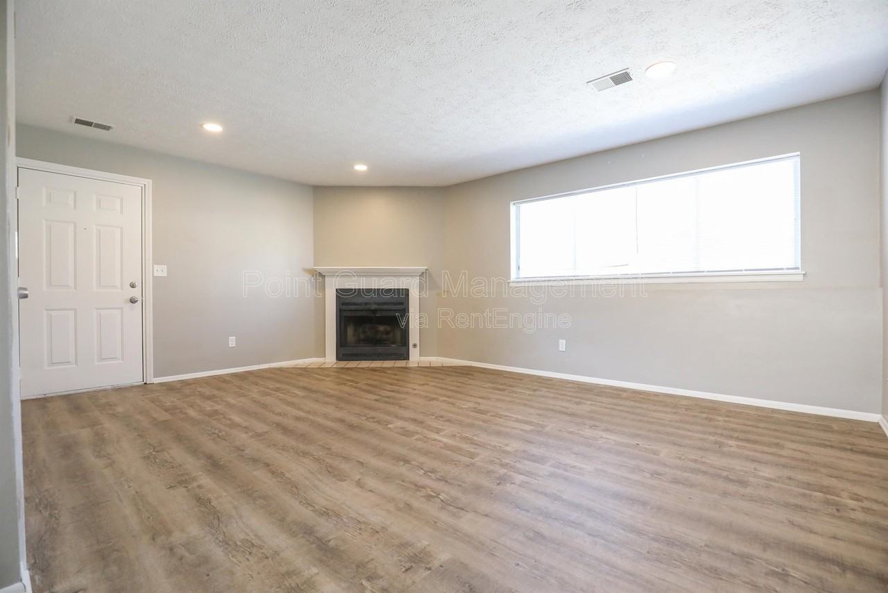 1224 Gold Coast Rd #133 - Photo 2 of 28