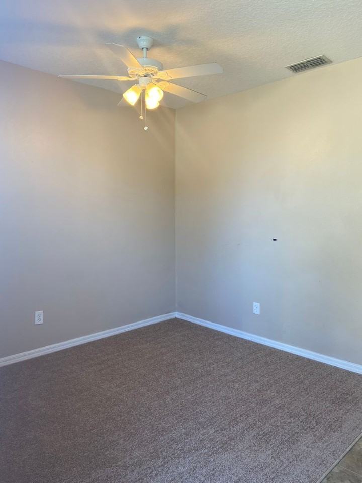 628 Madina Cir - Photo 3 of 22