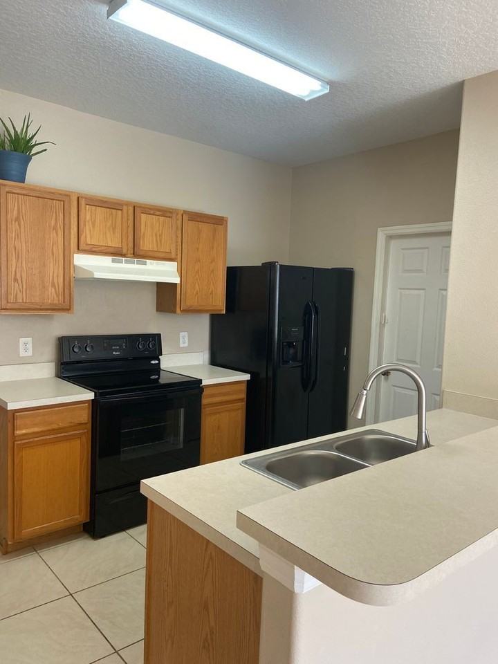 628 Madina Cir - Photo 7 of 22