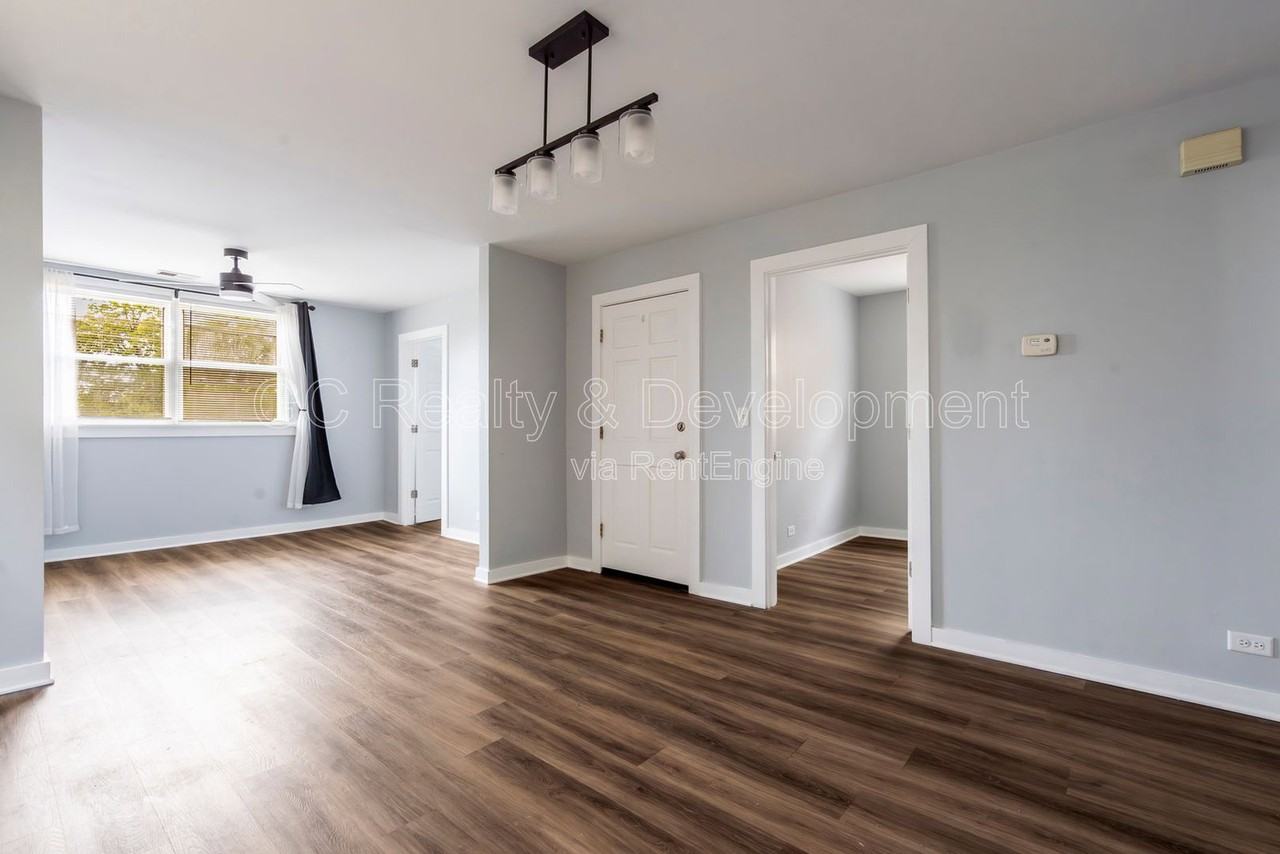 2928 N Ridgeway Ave #3 - Photo 5 of 22