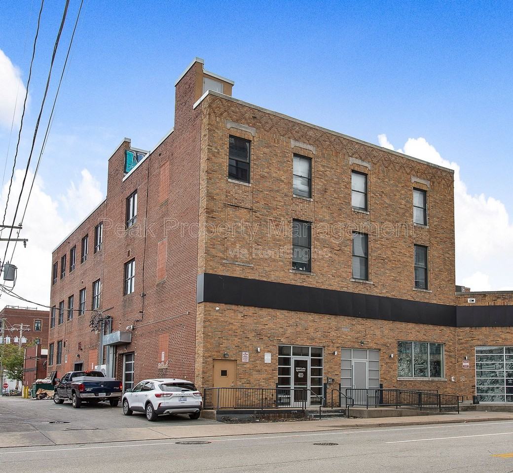 1510 W Broad St #307 - Photo 4 of 41