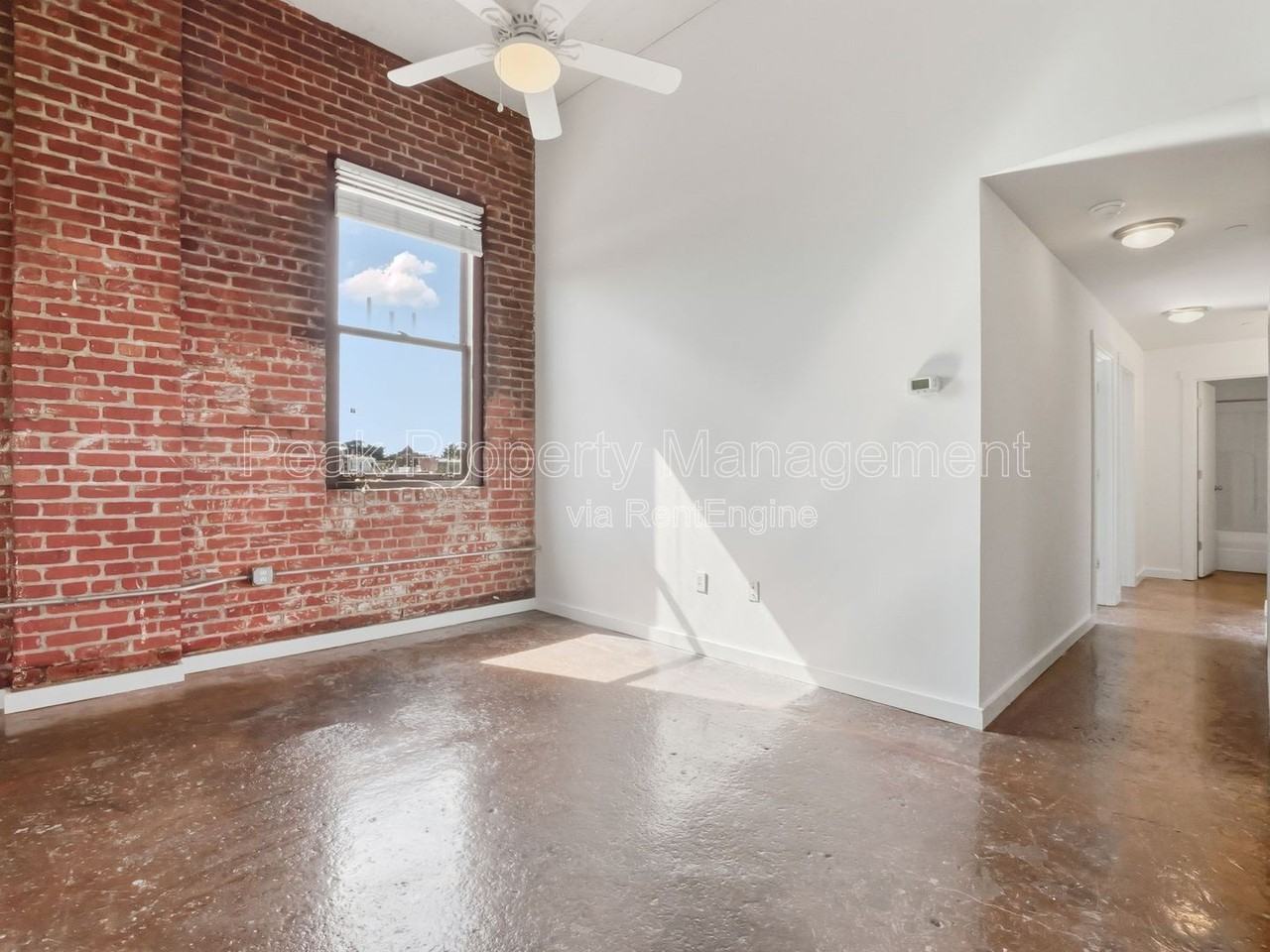 1510 W Broad St #307 - Photo 6 of 41