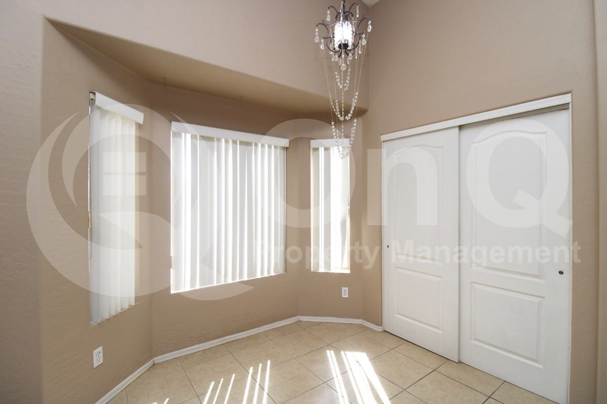 1015 E Princeton Ave - Photo 3 of 17