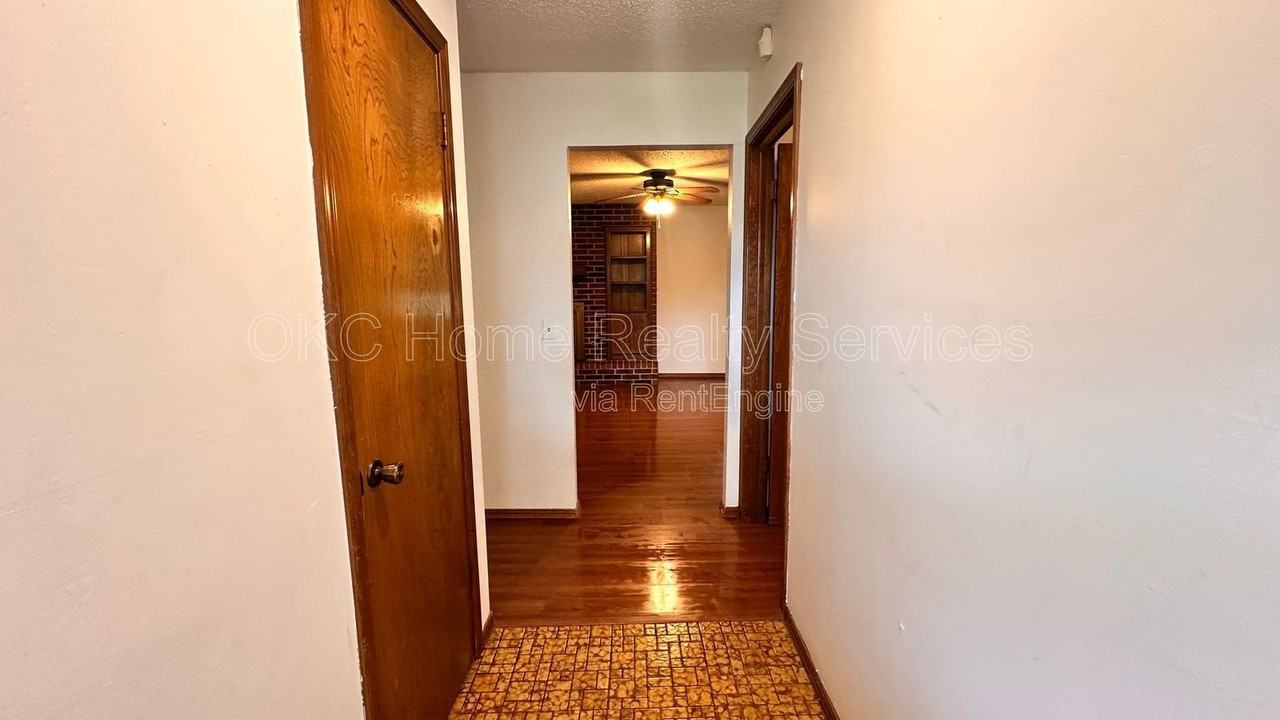 1210 Glenwood Dr - Photo 2 of 41