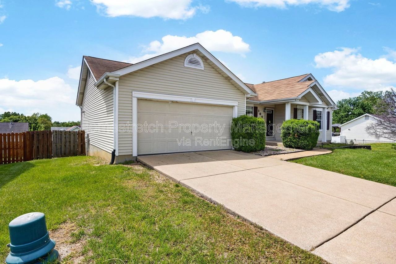 166 Royallprairie Ln - Photo 2 of 44