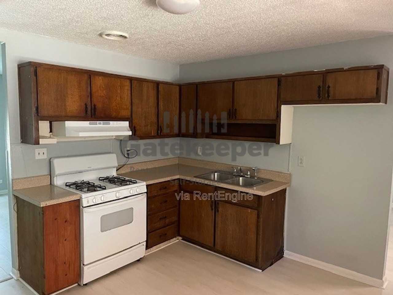 8202 Attleboro Dr - Photo 2 of 11