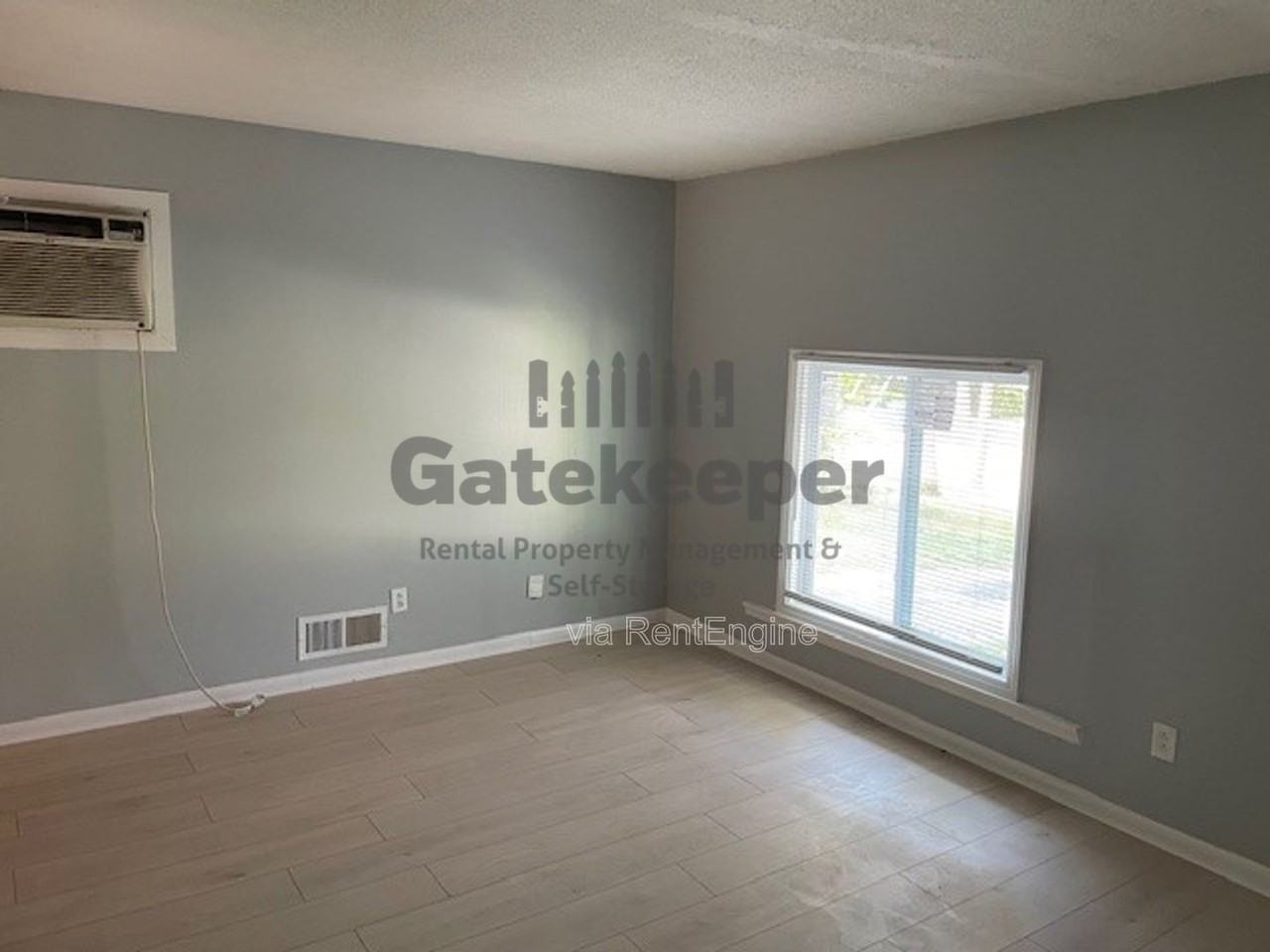 8202 Attleboro Dr - Photo 3 of 11