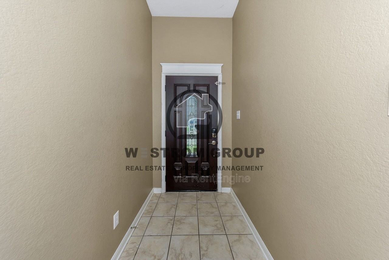 1225 Roping Reins Way - Photo 5 of 31