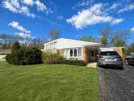 558 Mallard Ln - Photo 1 of 1