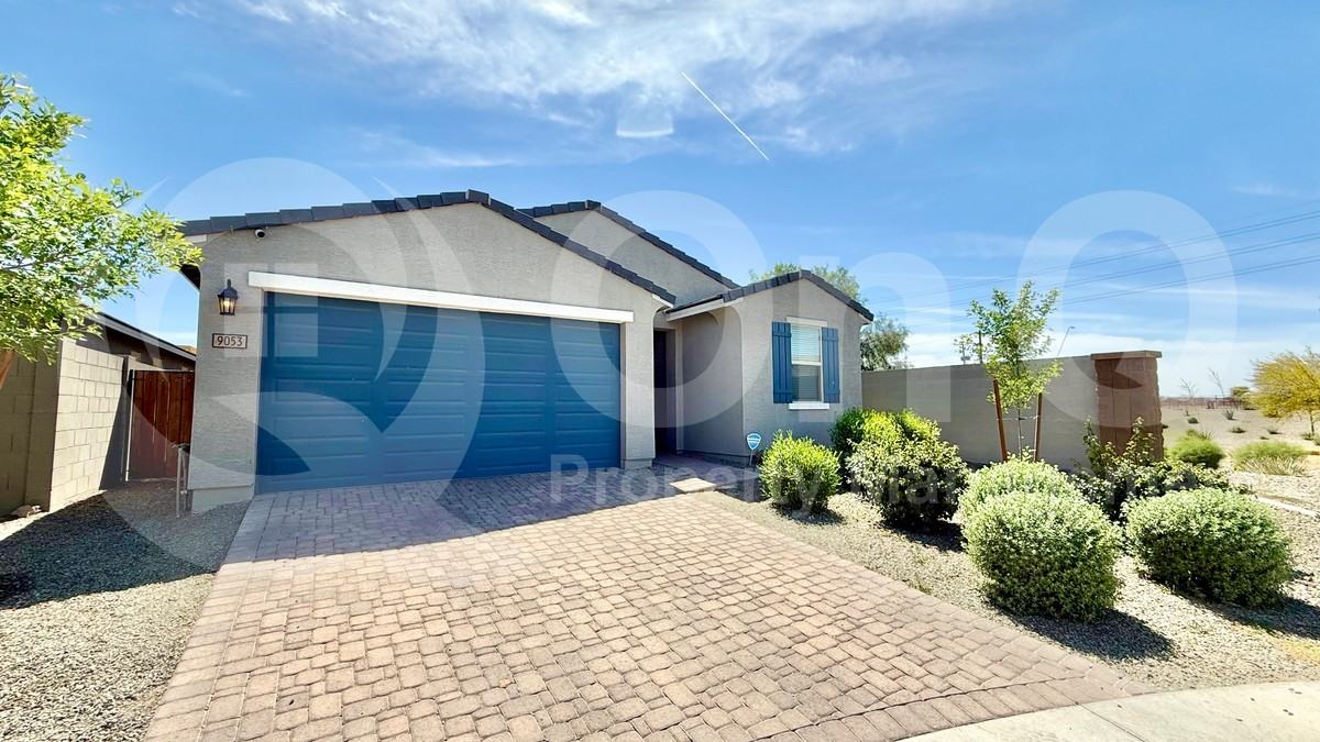 9053 W Agora Ln - Photo 2 of 5