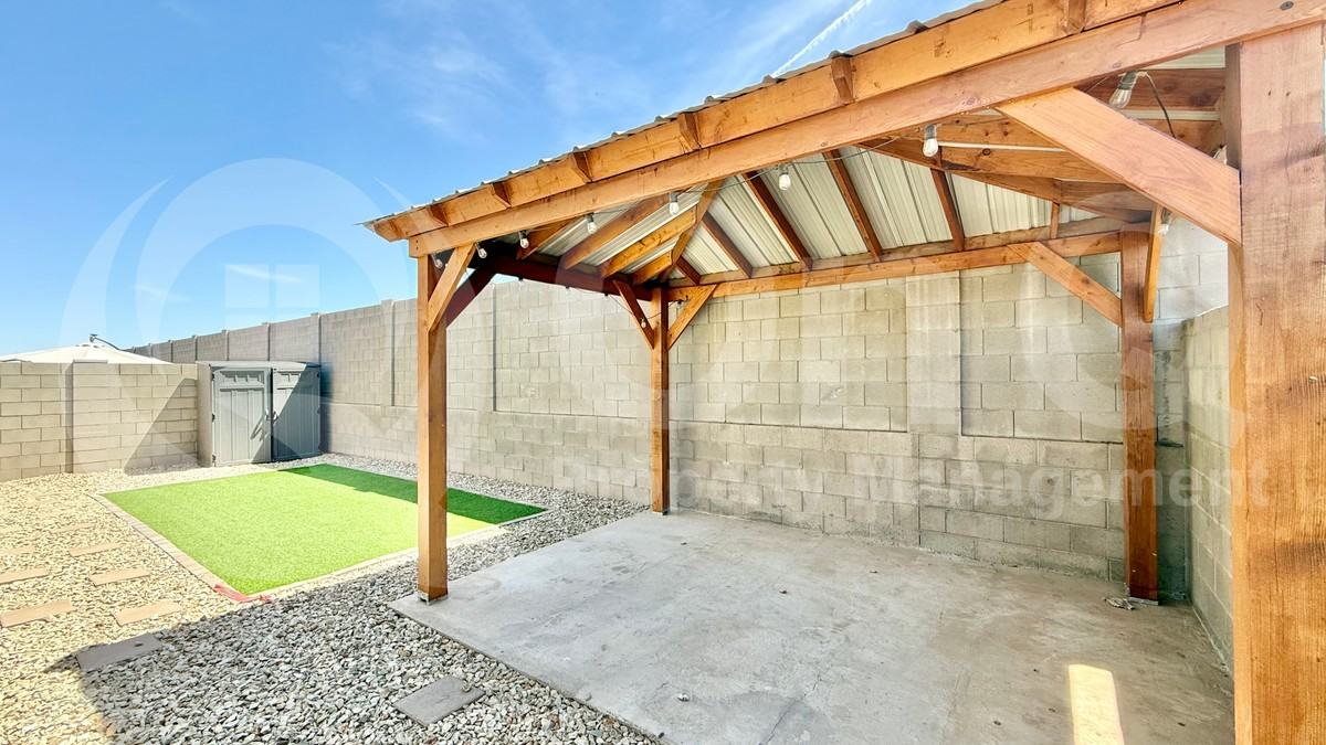 9053 W Agora Ln - Photo 3 of 5