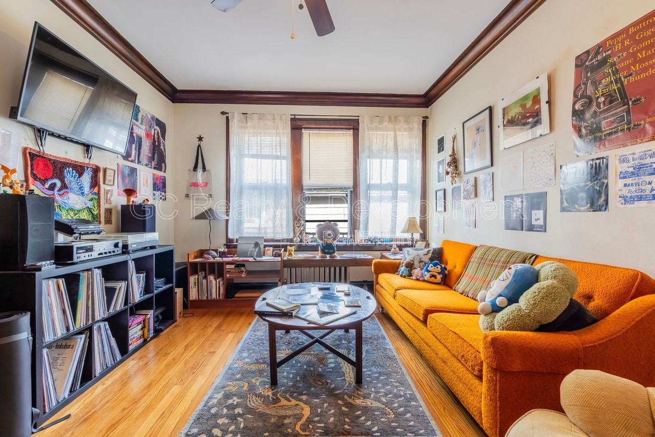 3649 N Kedvale Ave #1B - Photo 3 of 18