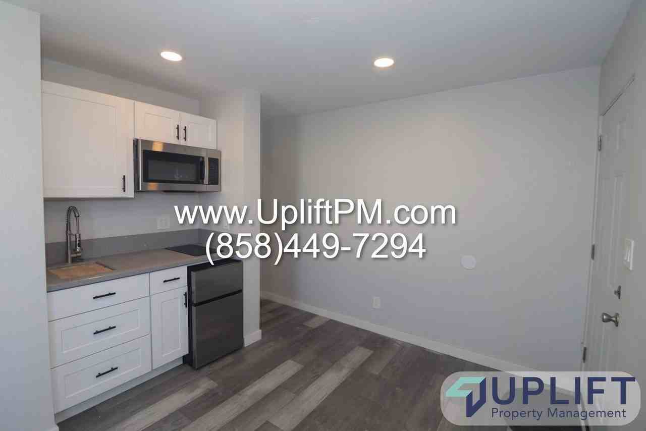 4169 Wightman St - Photo 4 of 33