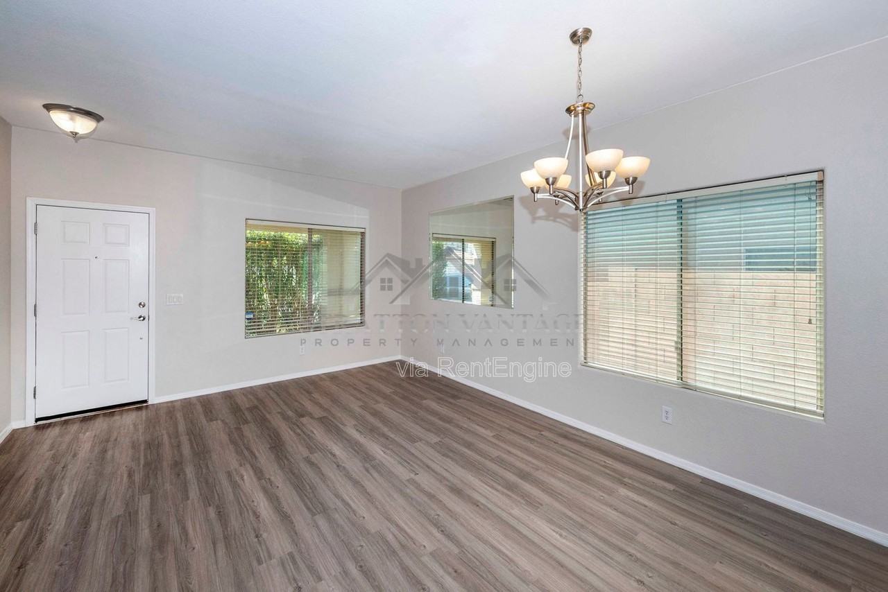 618 E Payton Cir - Photo 4 of 32