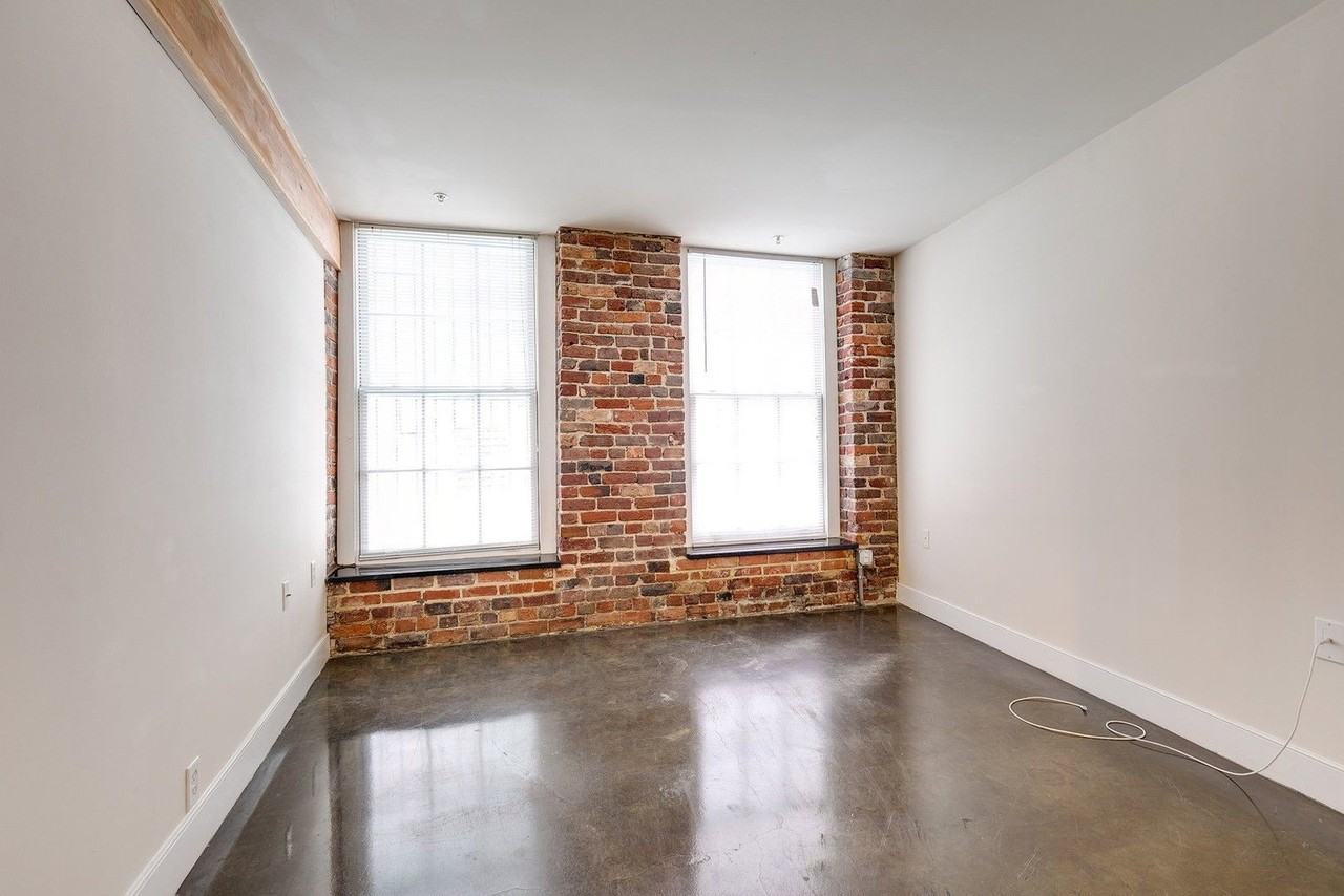 1321 1/2 E Main St #C01 - Photo 7 of 15