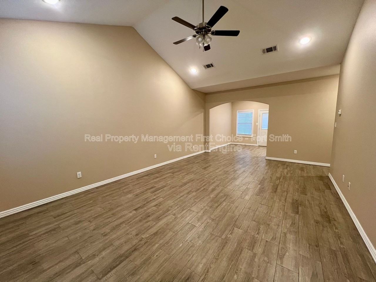 6803 Maribette Rd - Photo 2 of 21