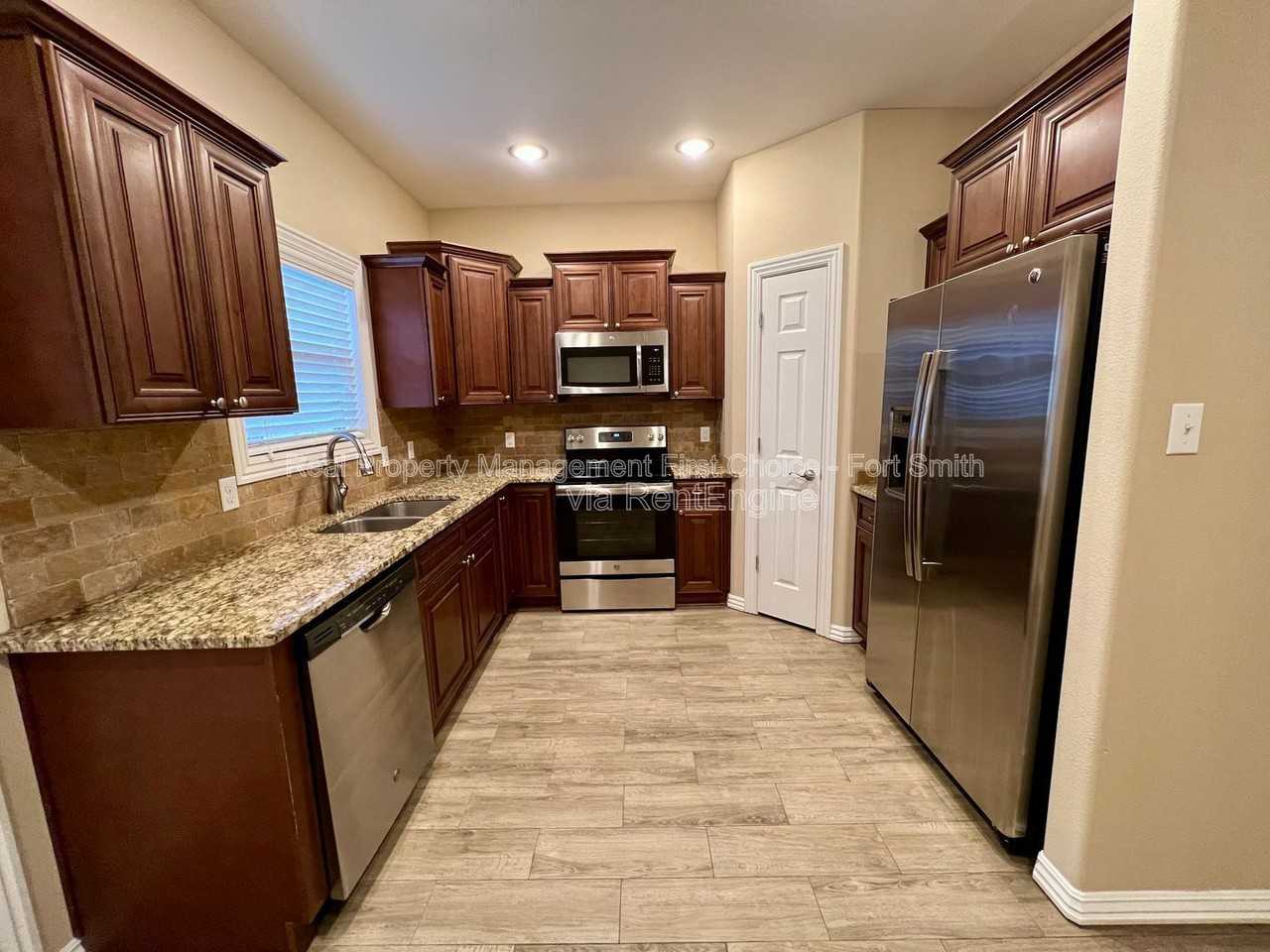 6803 Maribette Rd - Photo 6 of 21