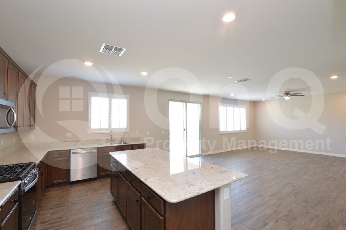 12351 W Kaler Dr - Photo 7 of 25