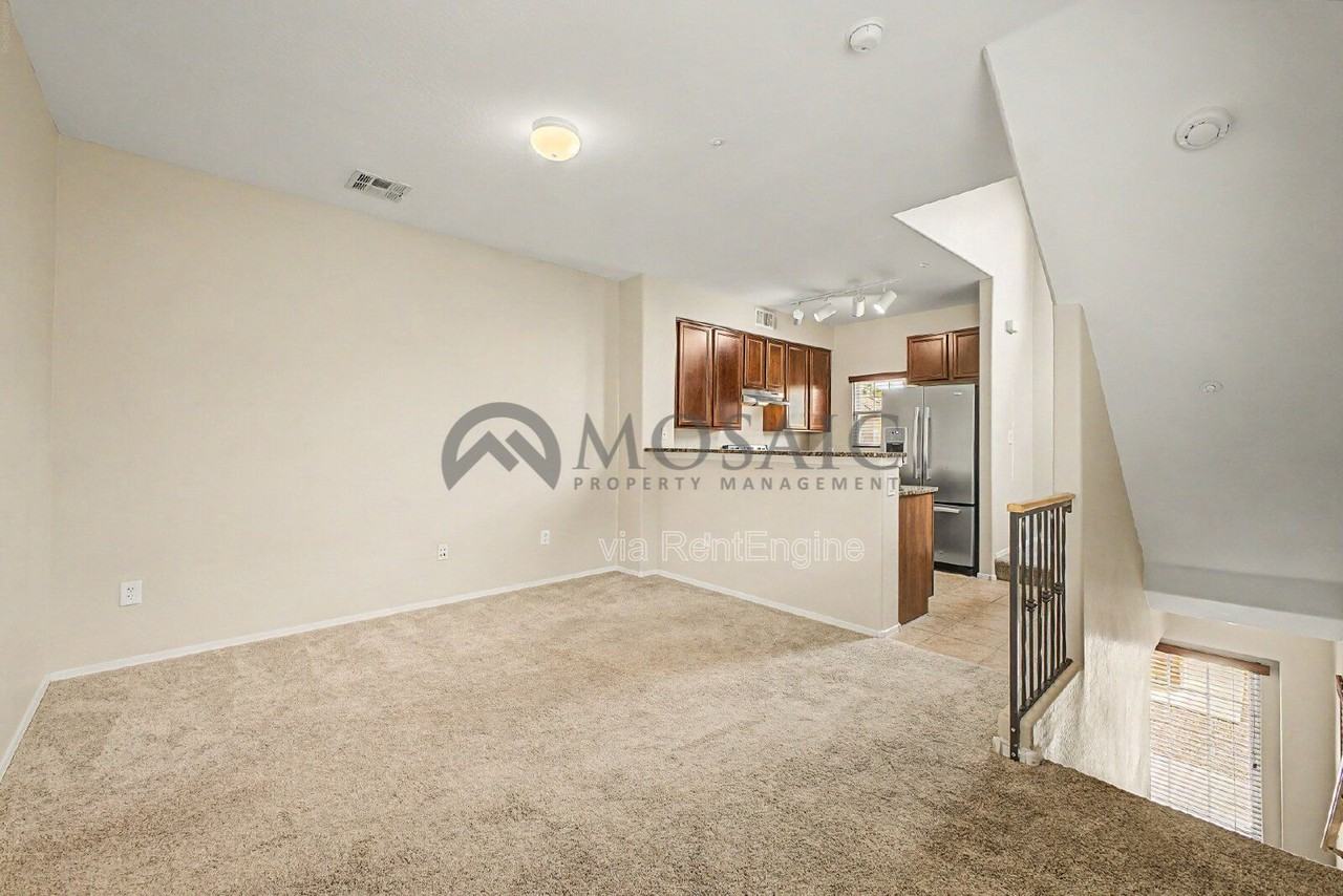 1384 S Sabino Dr - Photo 6 of 50