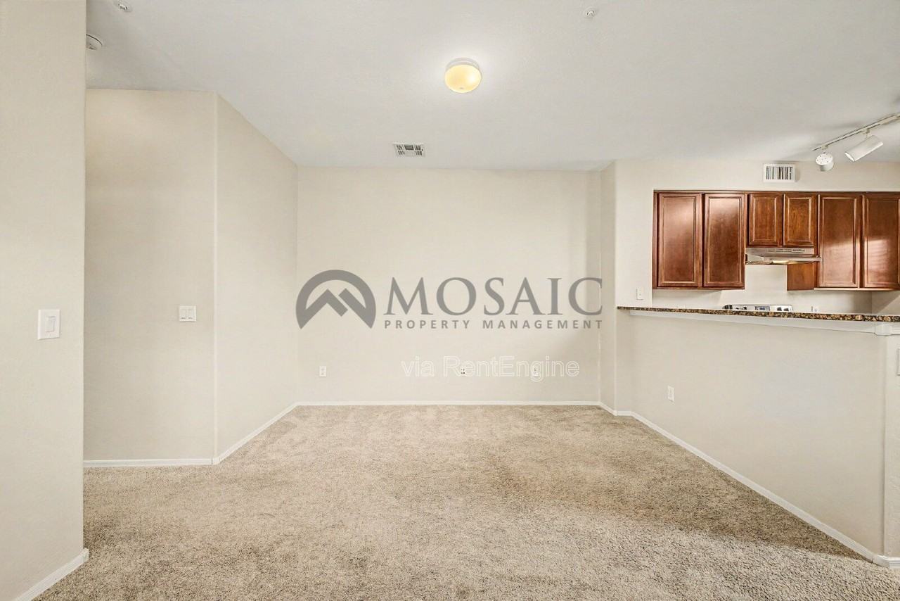 1384 S Sabino Dr - Photo 7 of 50