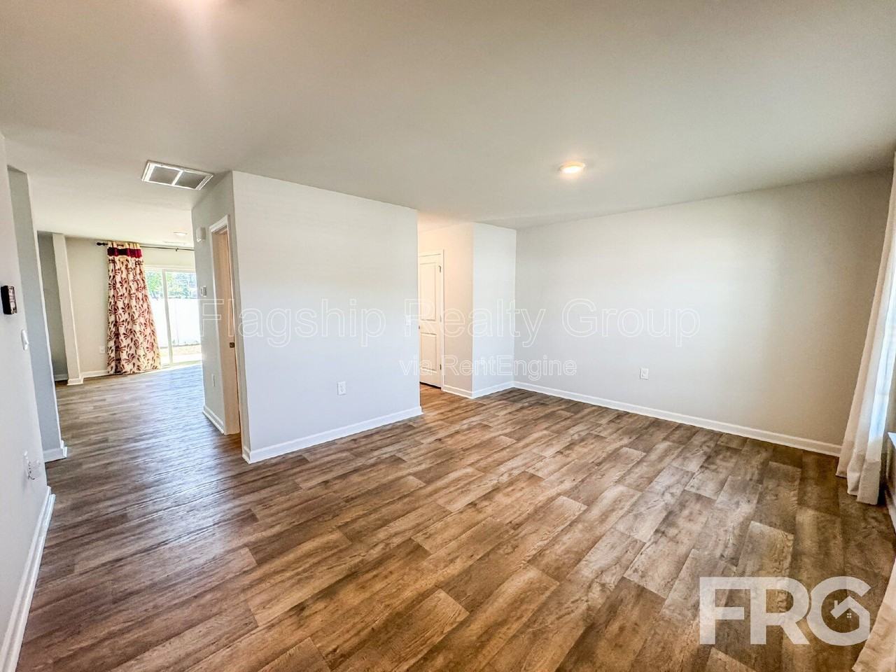 1313 Riverstone Dr - Photo 5 of 34