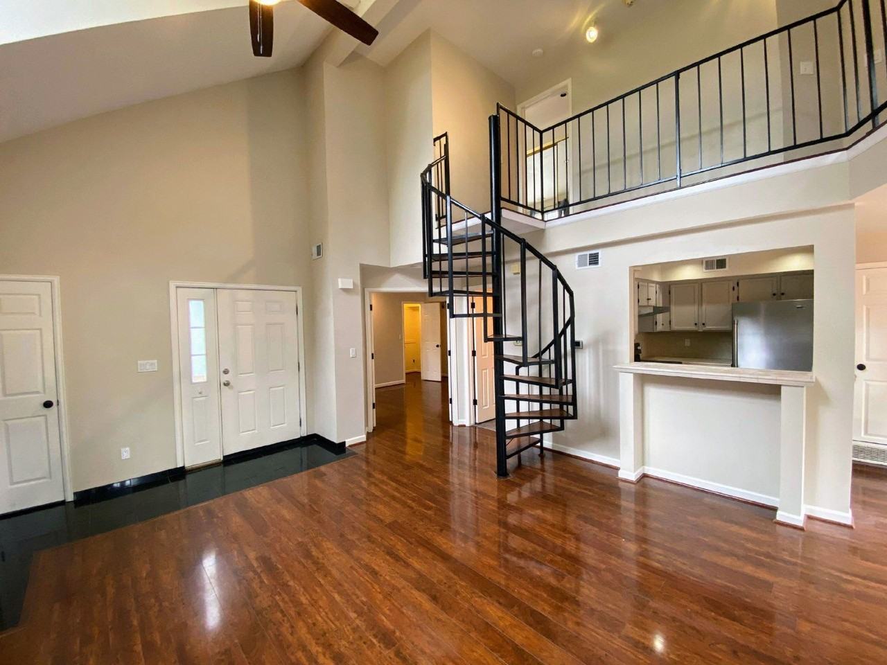 6701 S Ivy Way #B3 - Photo 5 of 23