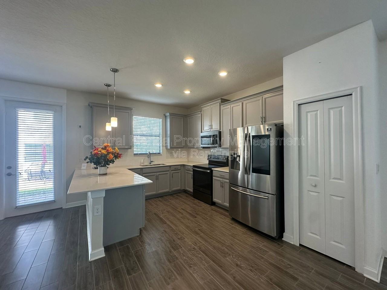 8501 Arcadia Ln - Photo 6 of 25