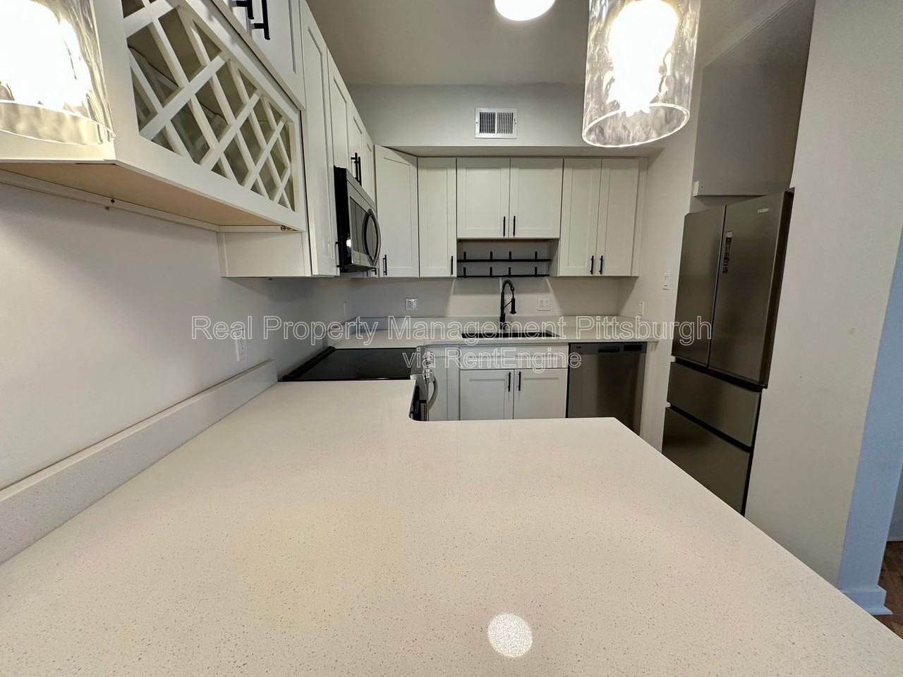 2121 Milligan Ave #3 - Photo 3 of 10